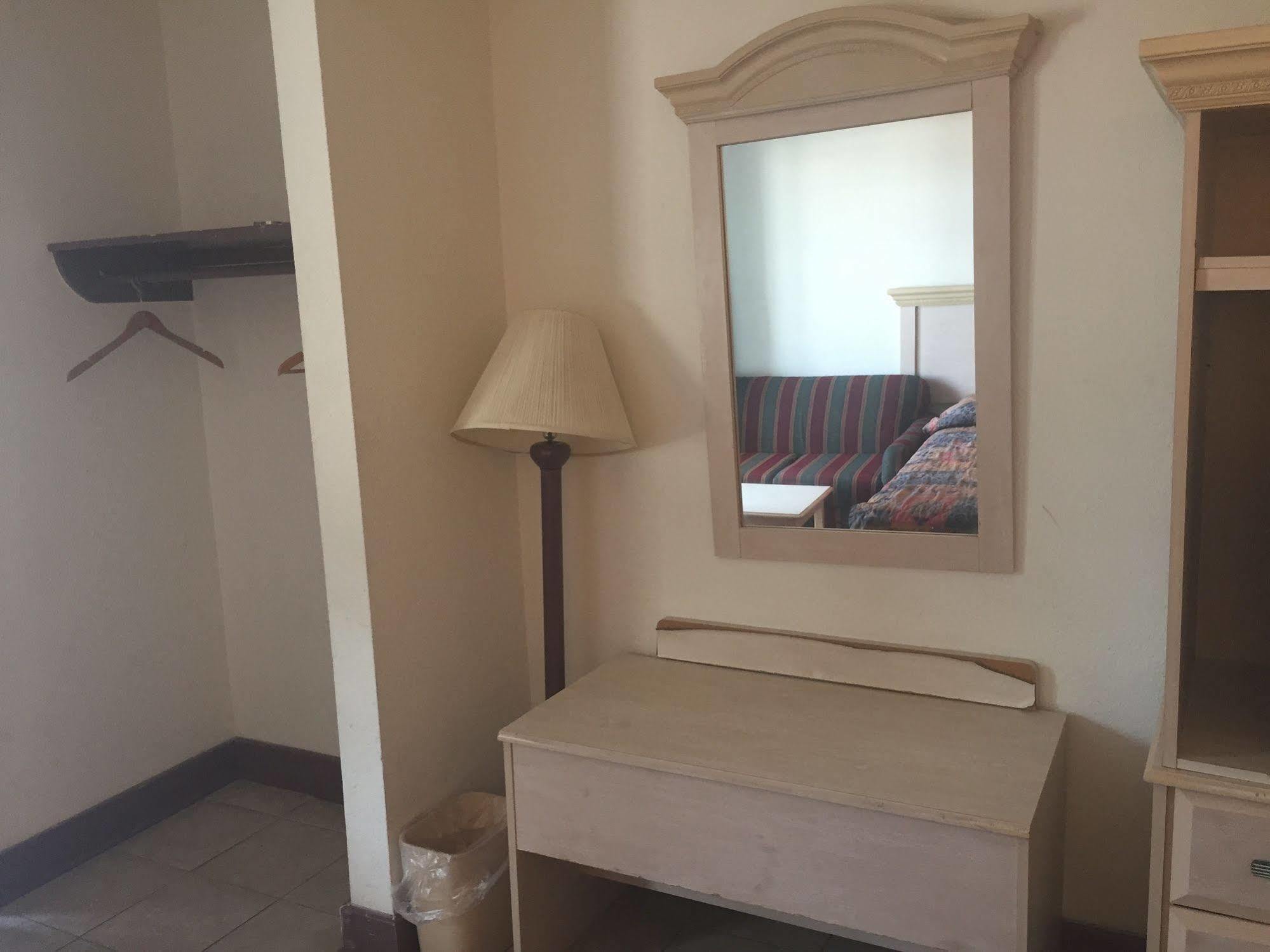 Oyo Hotel Myrtle Beach Kings Hwy Екстер'єр фото